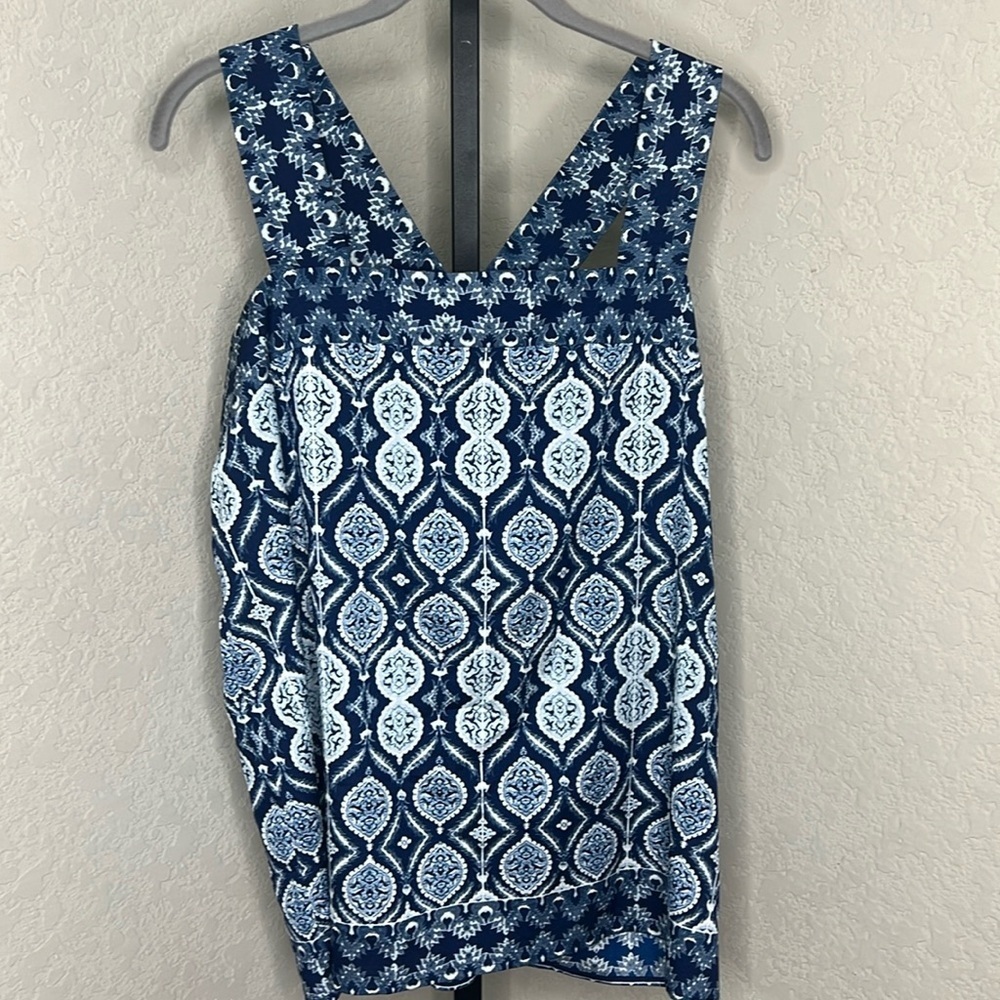 EUC Ivanka Trump Blue and White Patterned Blouse, size L
